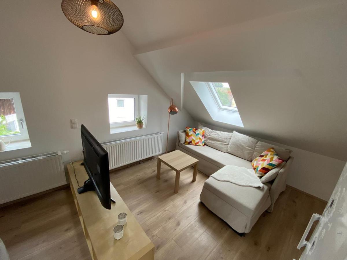 Helle 2 Zi. Wohnung Naehe Flughafen Muenchen Haimhausen  Exterior photo